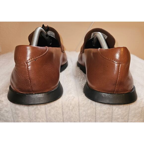 Wolf & Shepherd Ultra Lightweight Coast Loafer in Brown Leather Men\'s Size 11 main image 11